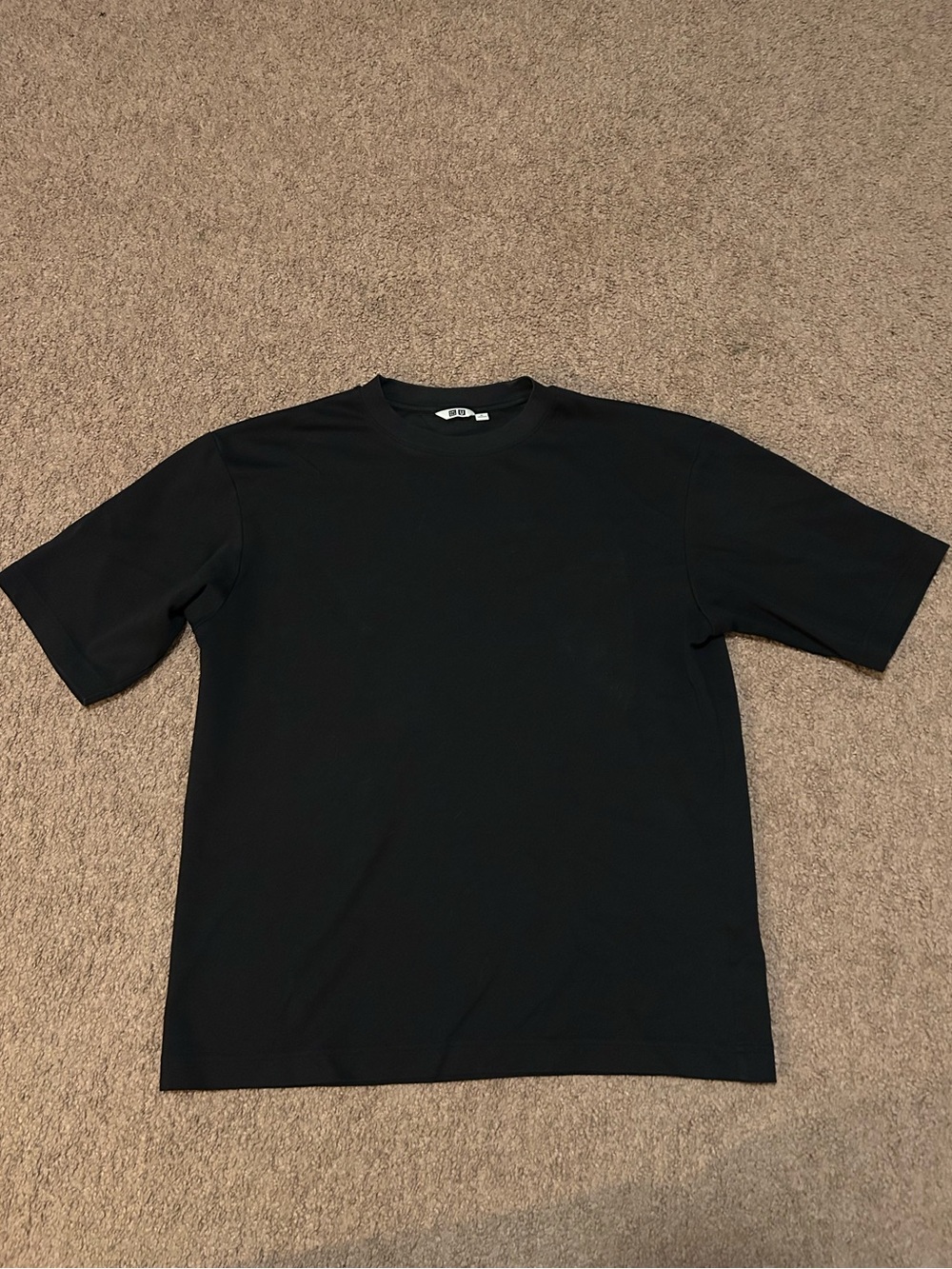 Uniqlo Men's Black Airism T-Shirt